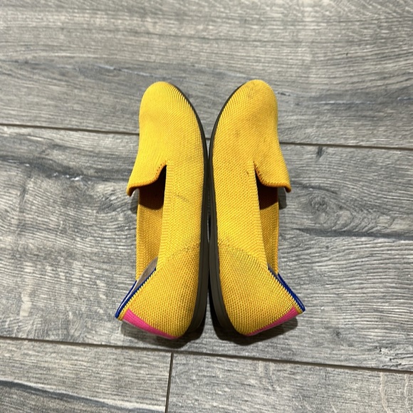 • Rothy’s • The Kids Loafer Lemondrop Yellow with Pink Stripe Big Kids 3 - Picture 5 of 7
